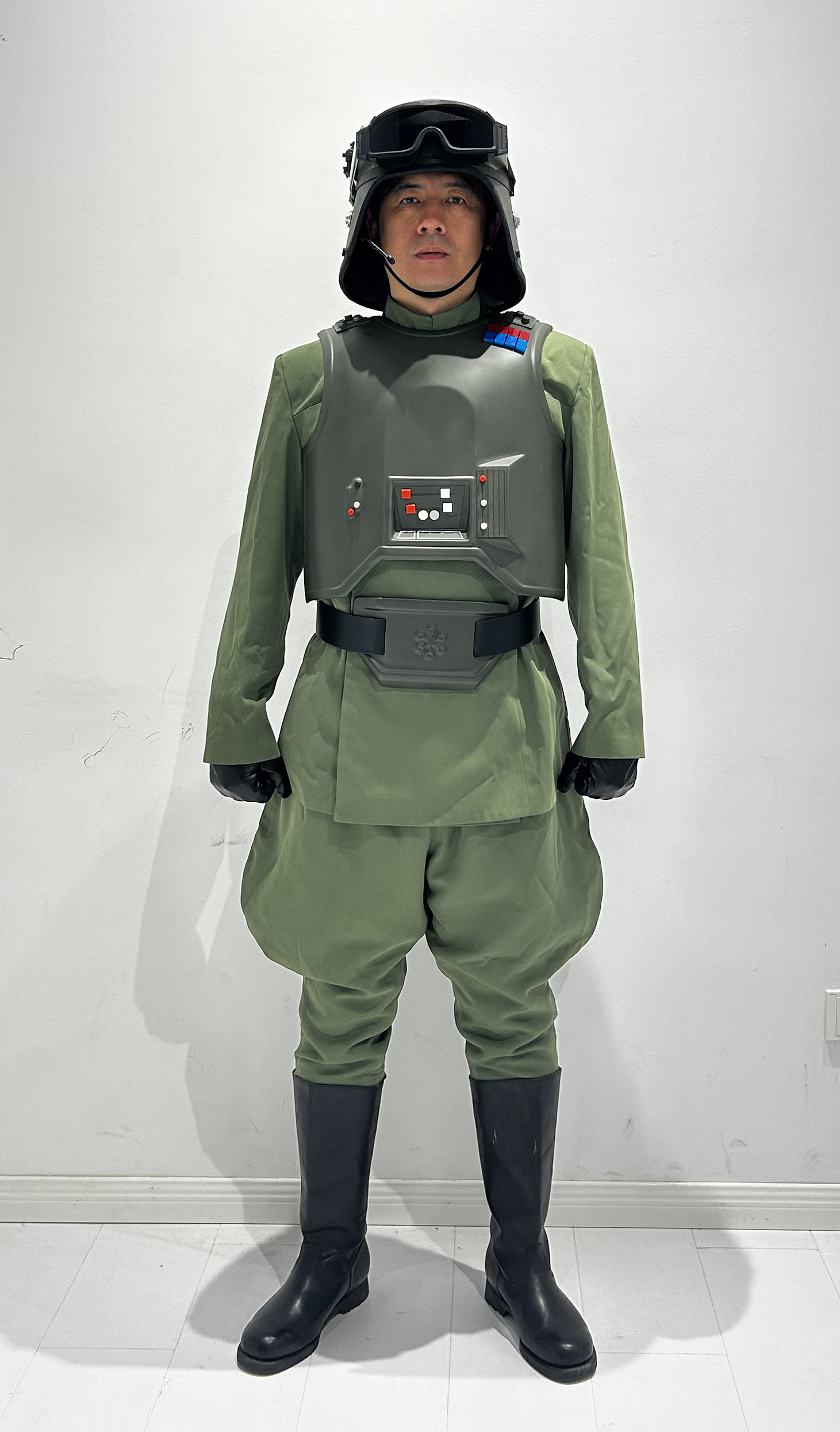 P װ룺GENERAL VEERS
